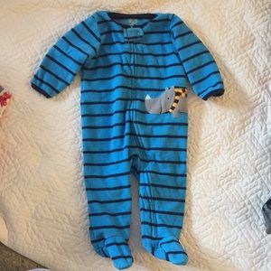 Carter's Onesie 6-9mos